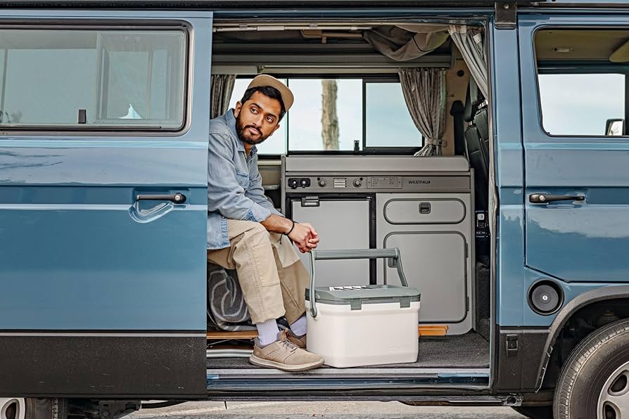 Adventure Series Easy Carry Lunch Cooler - Polar White