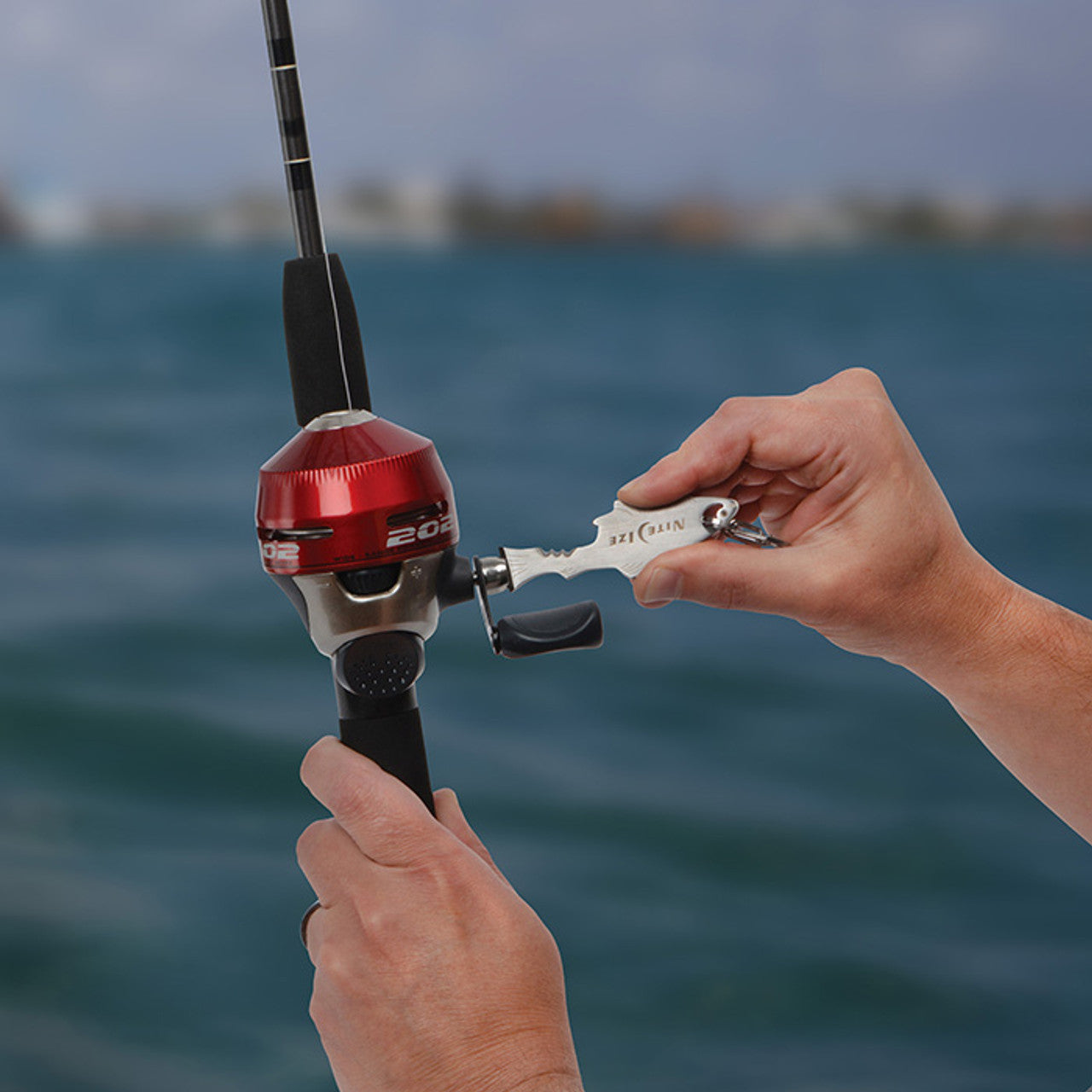 DoohicKey® FishKeyTM Key Tool